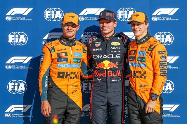 迈凯伦鏖战阿斯顿马丁，皮亚斯特里统治全场