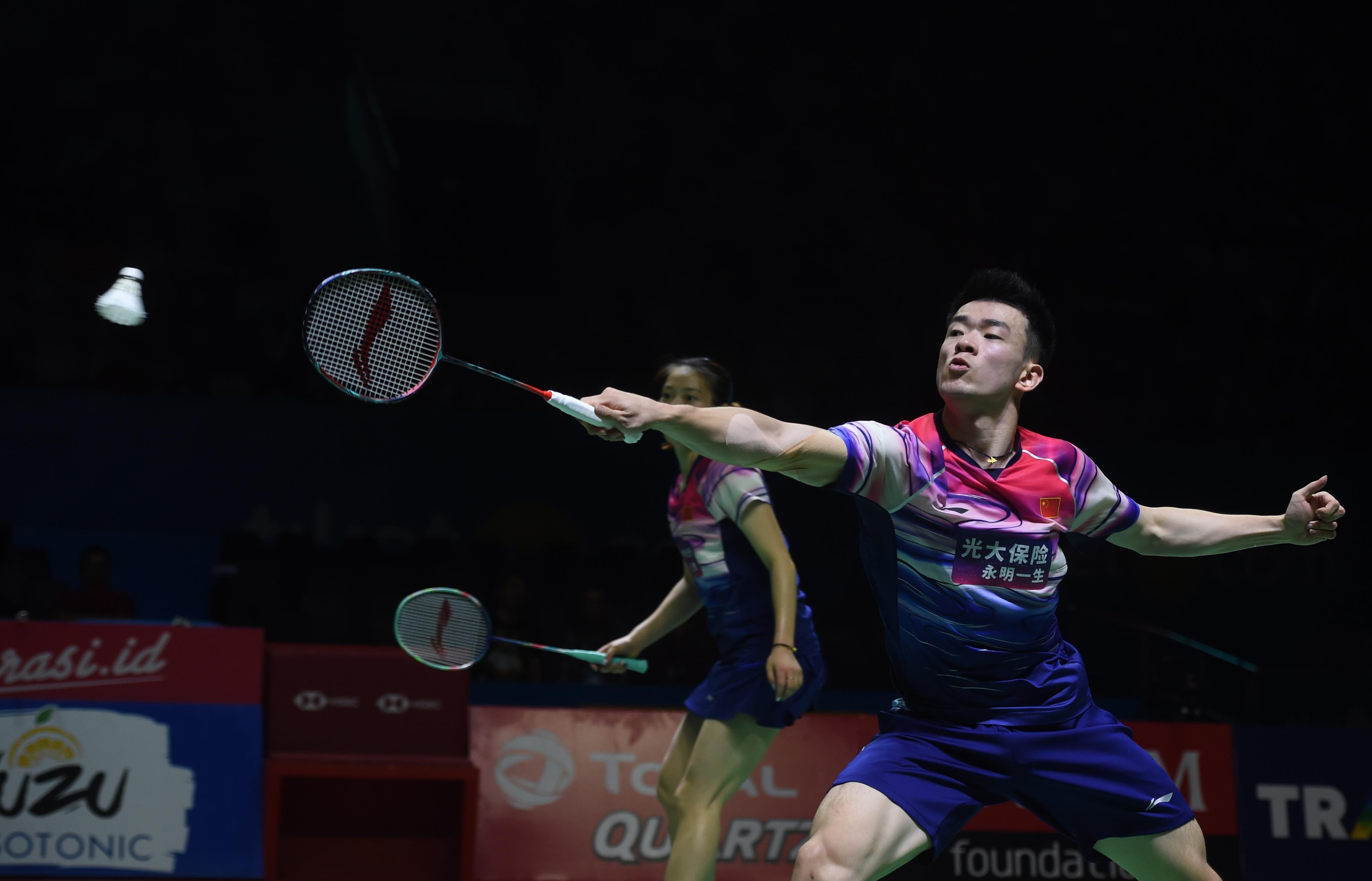 中国队险胜印度队，郑思维刷新纪录